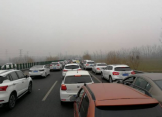 曝光!這些違法占用應急車道的行為,你都見過嗎?