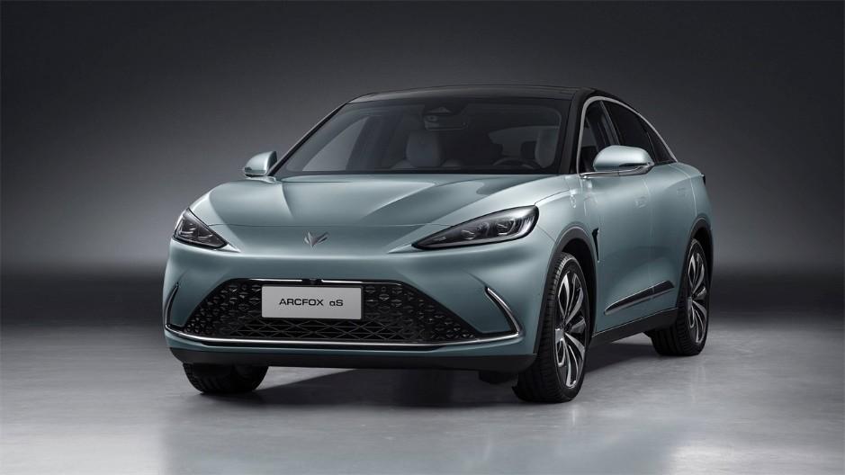 奔馳“叛變”了!將放棄全面電動車計劃,2023年在華電車銷量低迷