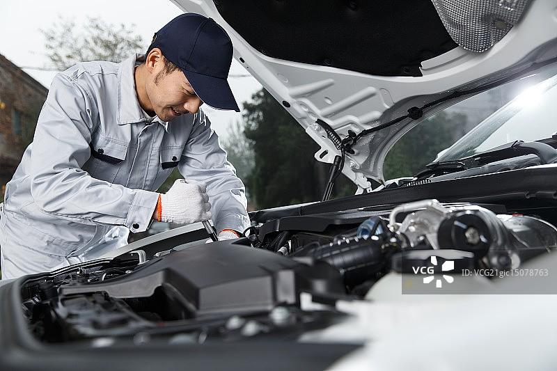 試駕日產(chǎn)天籟2.0T車型,加速很有勁,然后就沒然后了