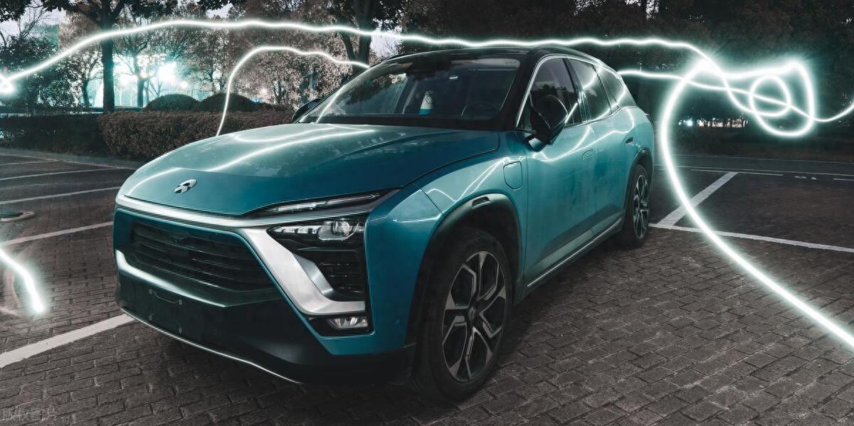 新勢力車企盈虧各異:理想汽車去年賺117億,蔚來卻巨虧183億