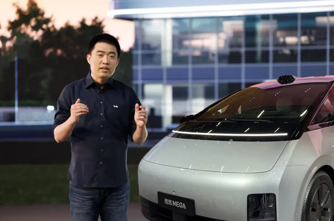 理想MEGA都干成60萬級最暢銷的MPV了,李想為什么要道歉?
