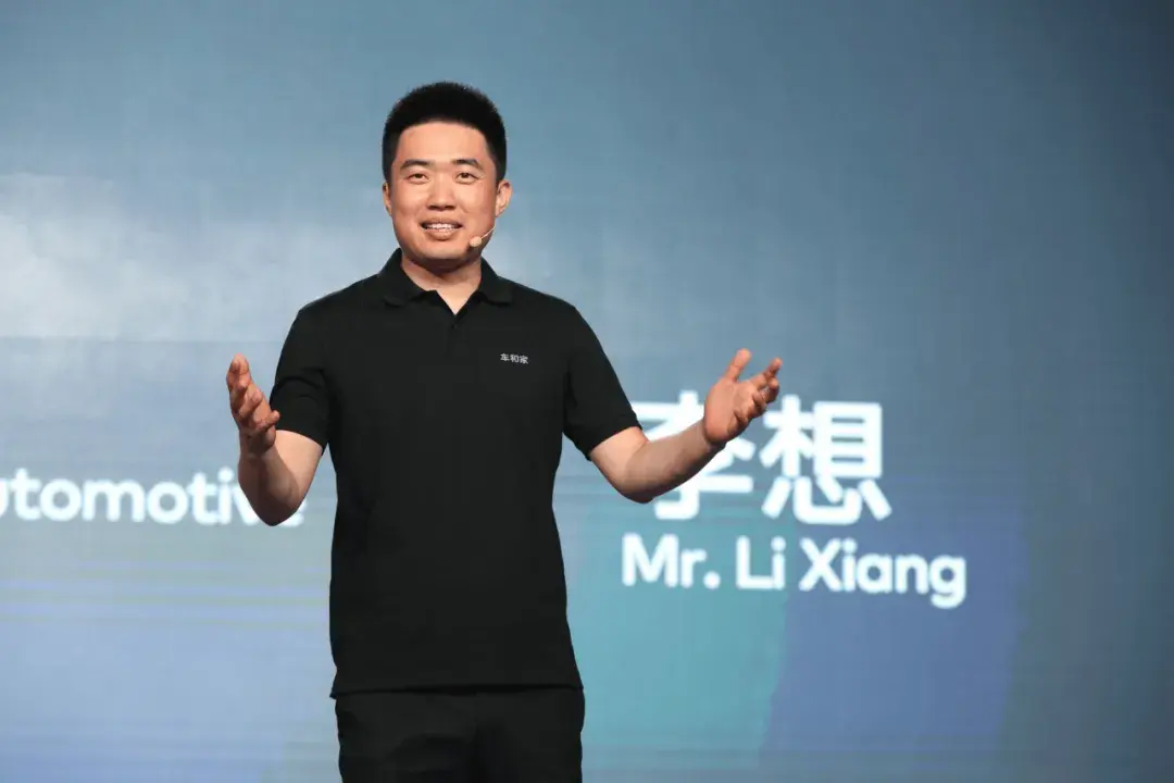 理想MEGA都干成60萬級最暢銷的MPV了,李想為什么要道歉?
