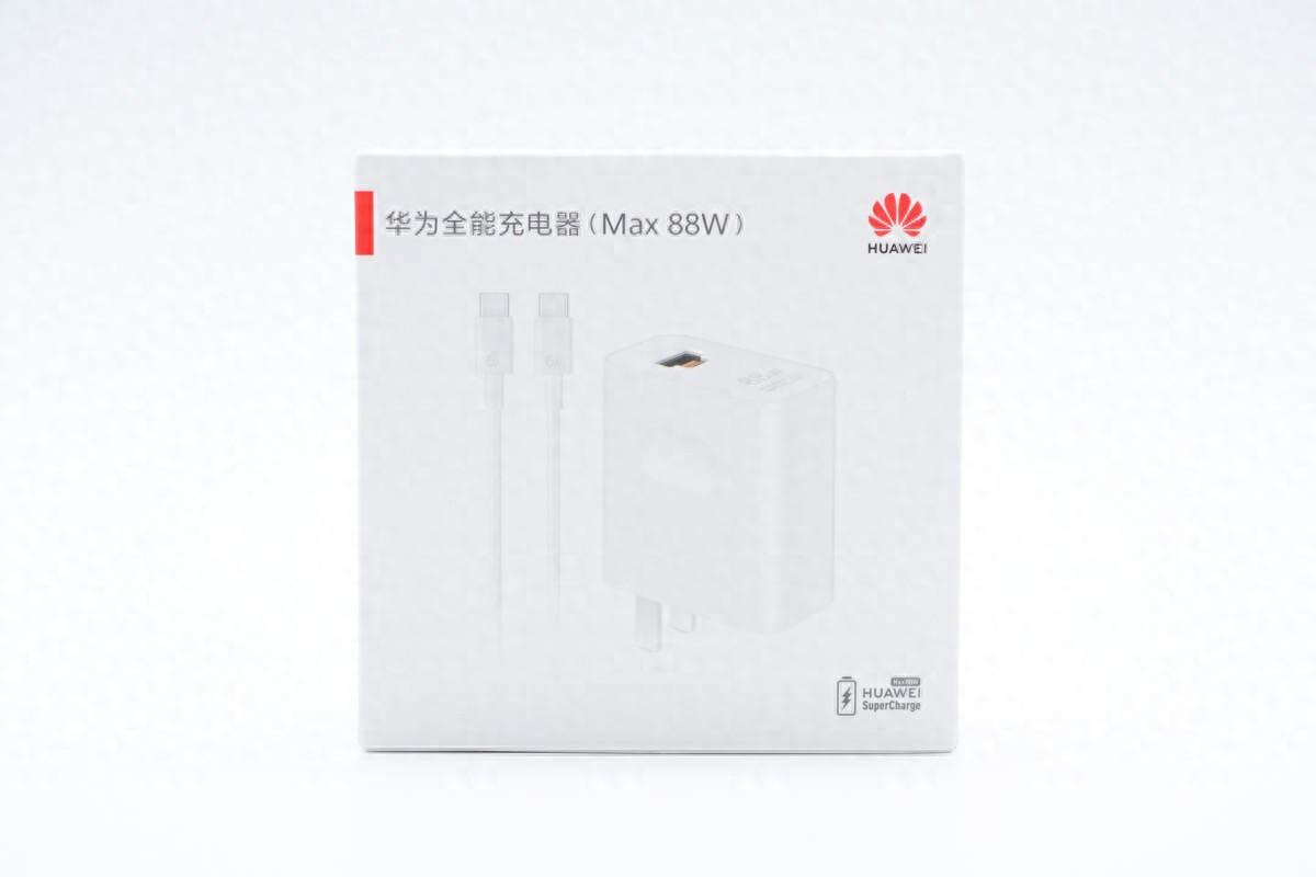 華為88W充電器,USB-A、USB-C接口哪個更適合華為手機?實測揭曉