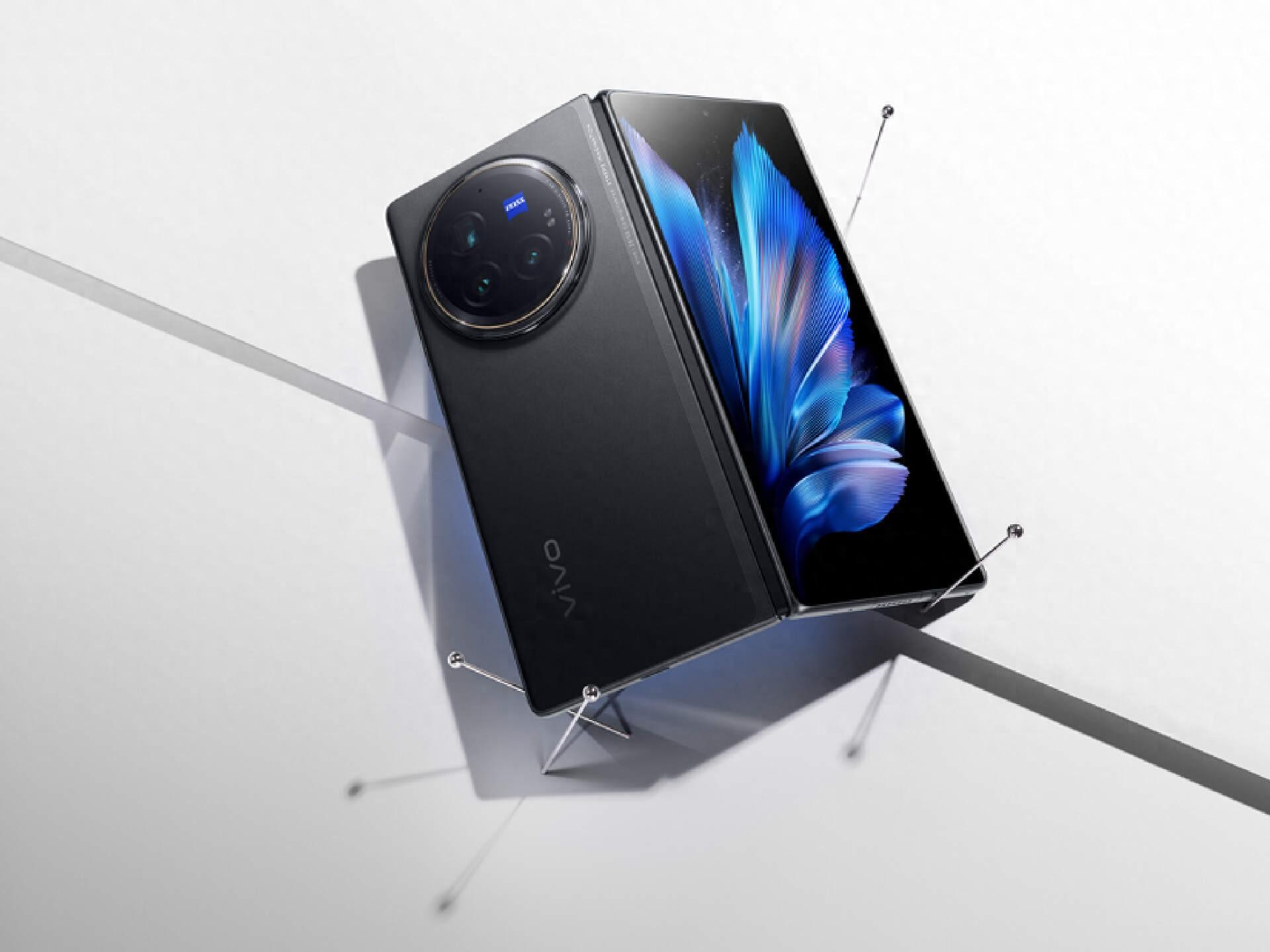 全面綻放,堅固耐用vivo X Fold3系列,開創折疊旗艦新時代