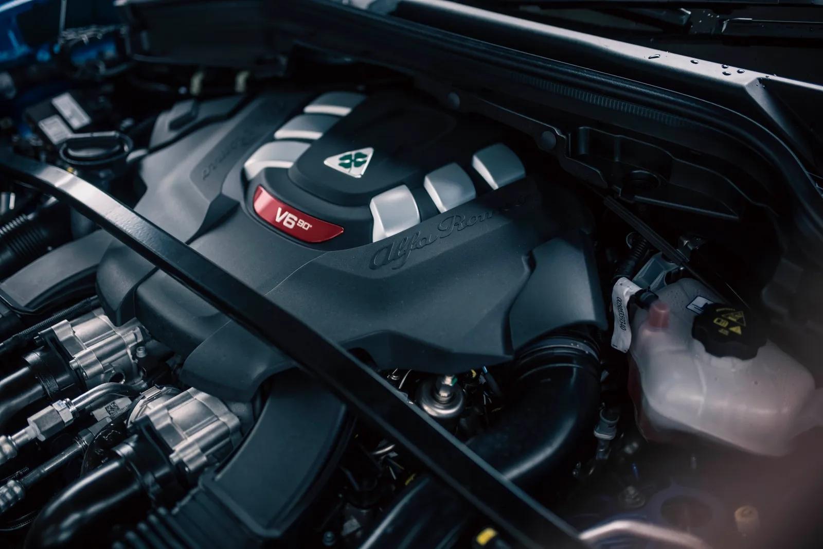 阿爾法羅密歐全新SUV──新Stelvio Quadrifoglio試駕報告