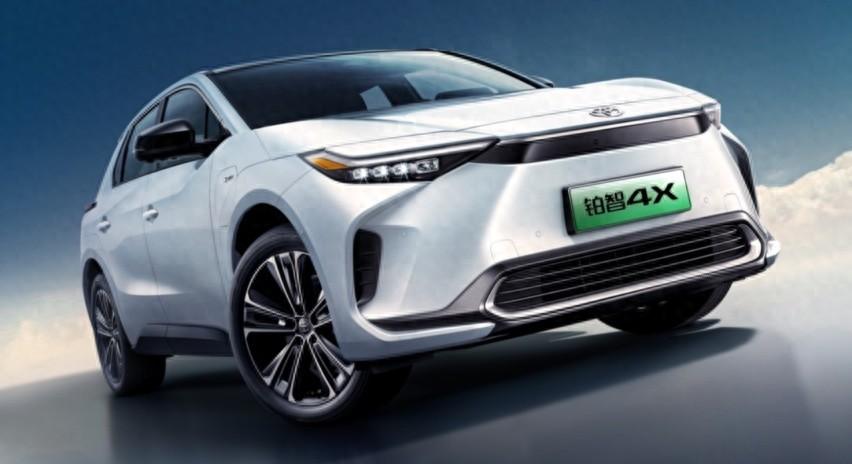 豐田“安全SUV”來了,漢蘭達(dá)同軸距!不足18萬,鉑智4X性價比足
