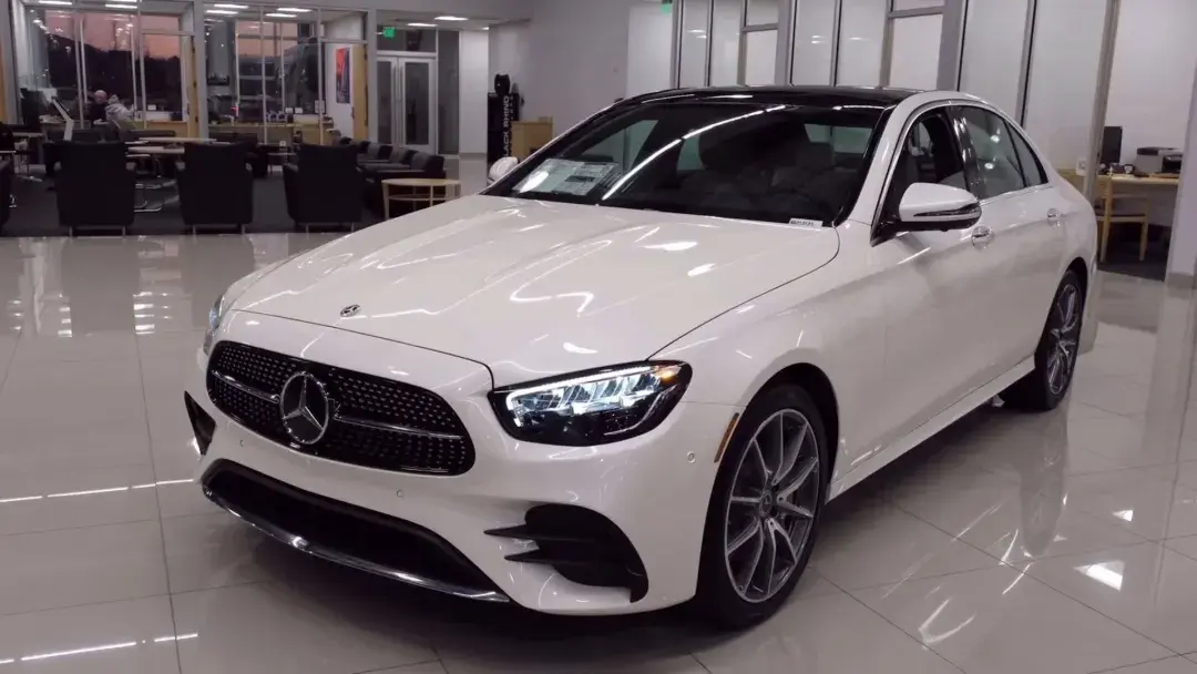 是真急了!新款奔馳海外官宣, 3.0T 直 6 引擎,自帶 AMG 套件超酷的!