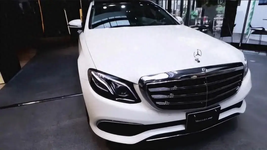 是真急了!新款奔馳海外官宣, 3.0T 直 6 引擎,自帶 AMG 套件超酷的!