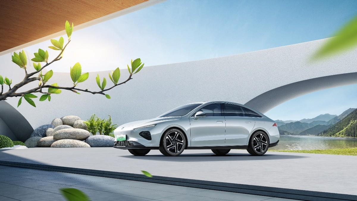 榮威D7 EV狂降2萬元,12.98萬元起帶你探索電動車的無限可能!