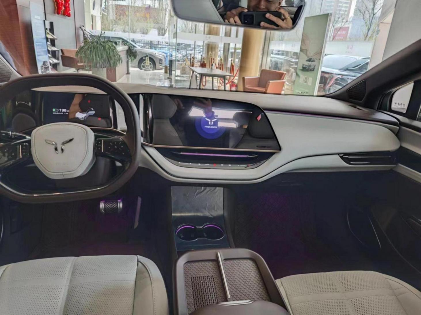 純電中大型轎車之爭,紅旗EH7與小米SU7怎么選?