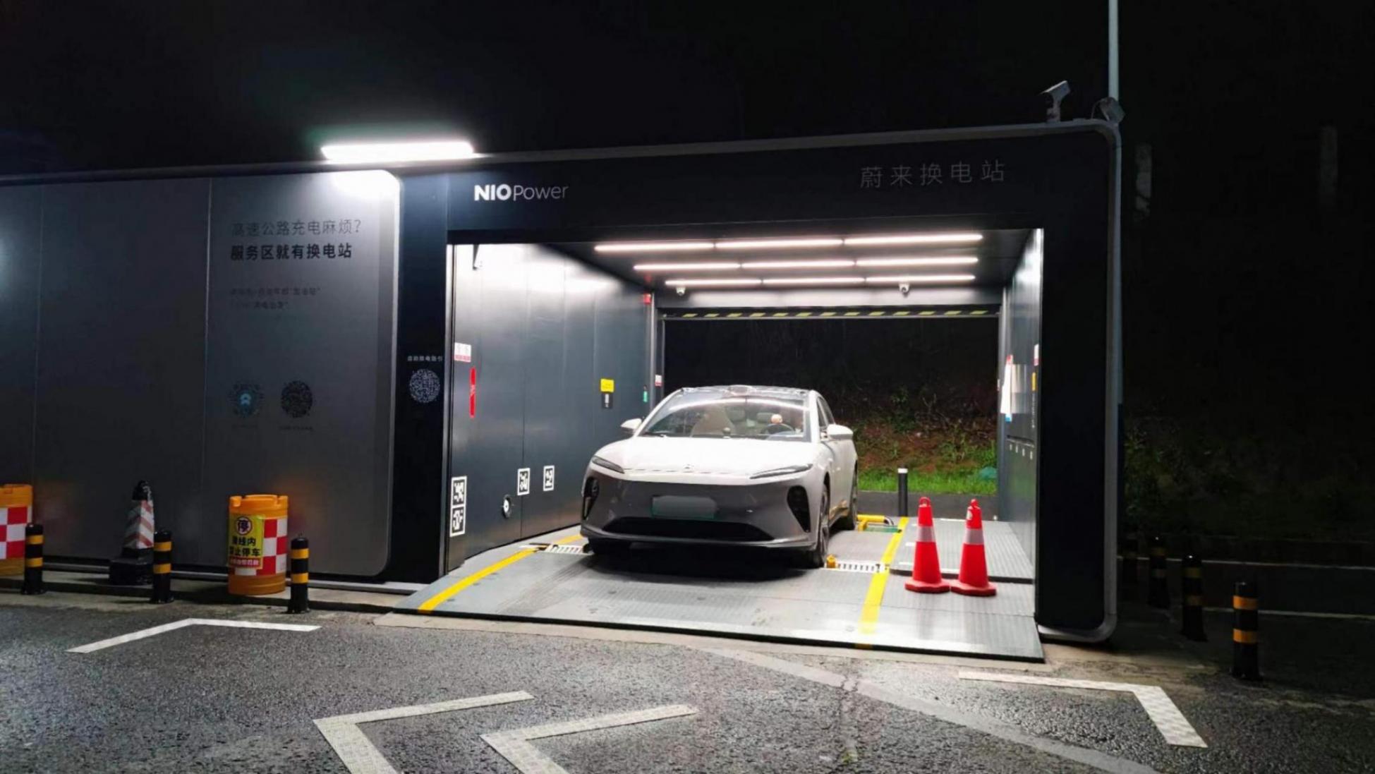 蔚來3月賣出1.1萬輛,有人說買蔚來的人是冤種,看看車主咋說?
