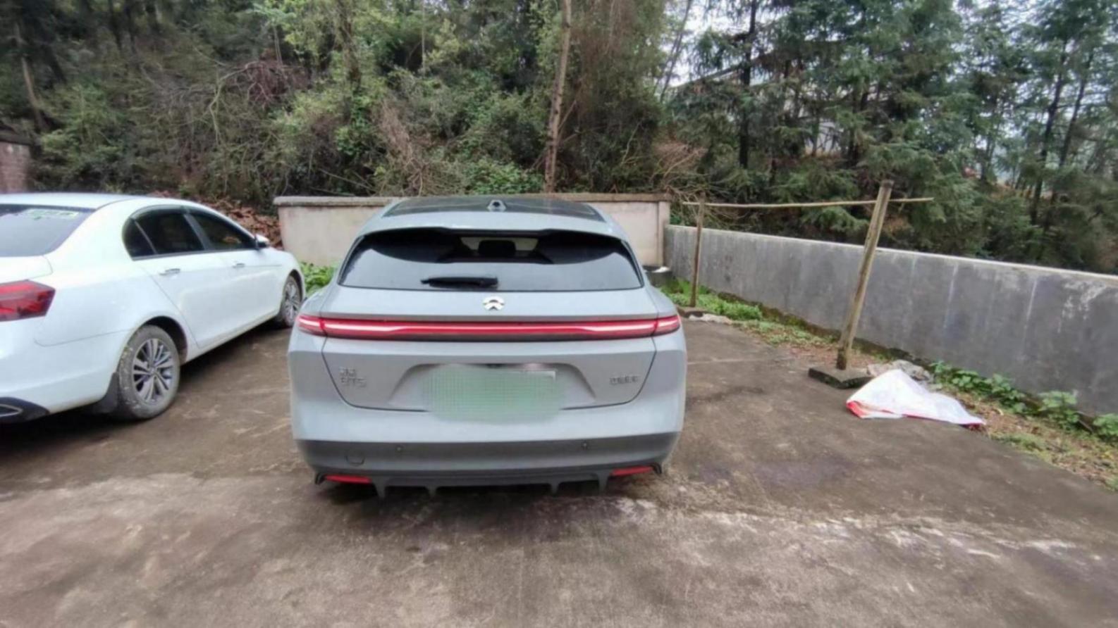 蔚來3月賣出1.1萬輛,有人說買蔚來的人是冤種,看看車主咋說?