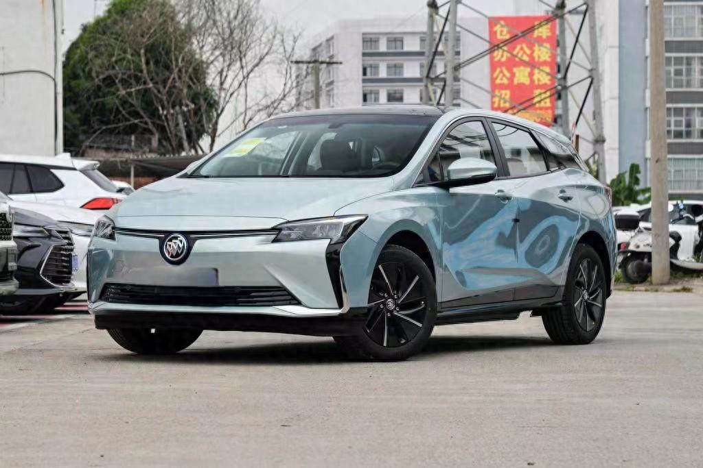 別克微藍6:一臺時尚、年輕、性價比不錯的純電動汽車