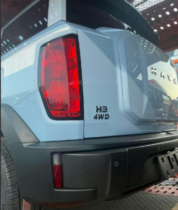 全新哈弗H3實車曝光:我就站在你面前,你看我幾分像從前?