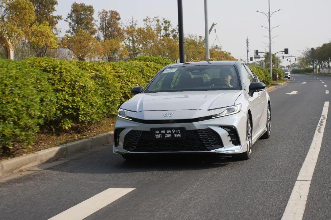 20萬級家用轎車最佳的選擇——試駕廣汽豐田全新第9代凱美瑞