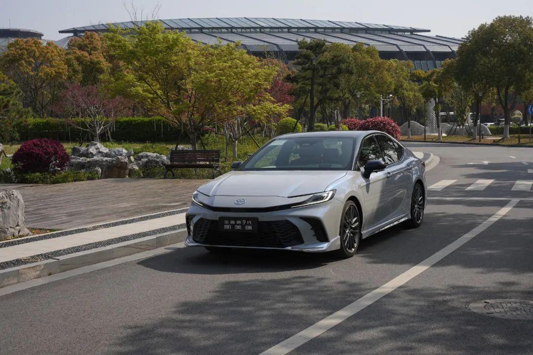 20萬級家用轎車最佳的選擇——試駕廣汽豐田全新第9代凱美瑞