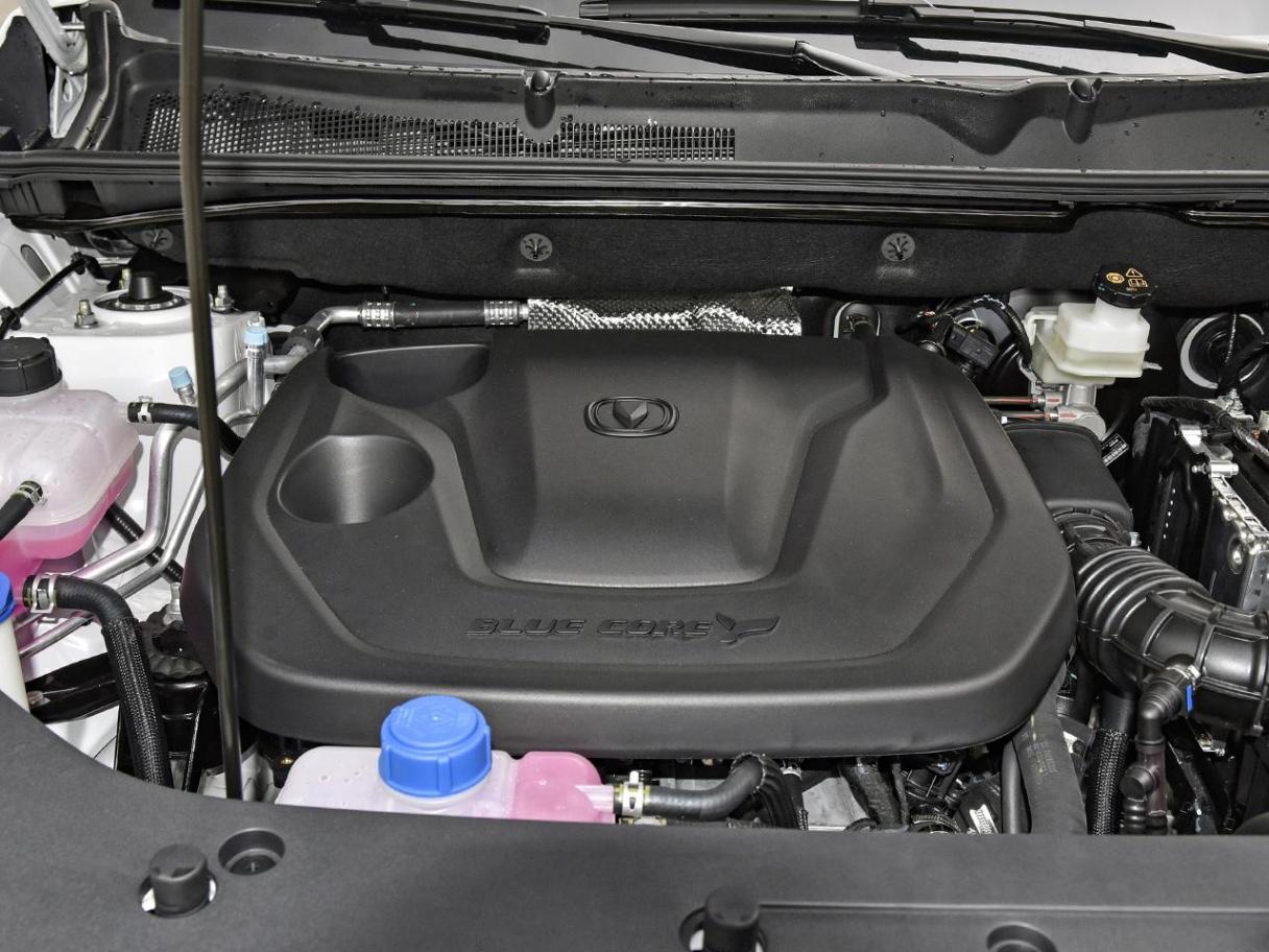 第三代CS75PLUS冠軍版還是吉利星越L,13萬預算2.0T,到底買誰?