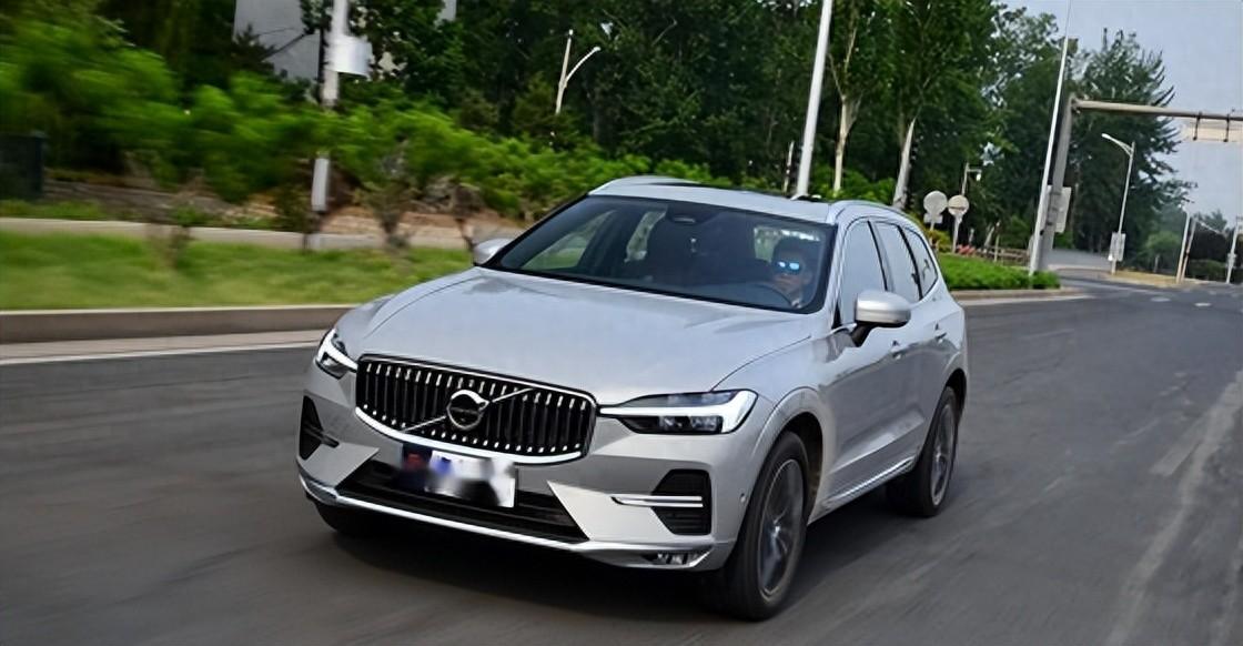 剛上市“一戰(zhàn)成名”!新一代沃爾沃XC60亮相,彰顯霸氣本色!