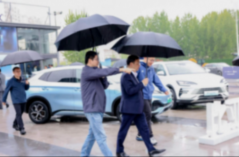不一樣工科男,比亞迪總裁王傳福,打響新能源汽車降價第一槍