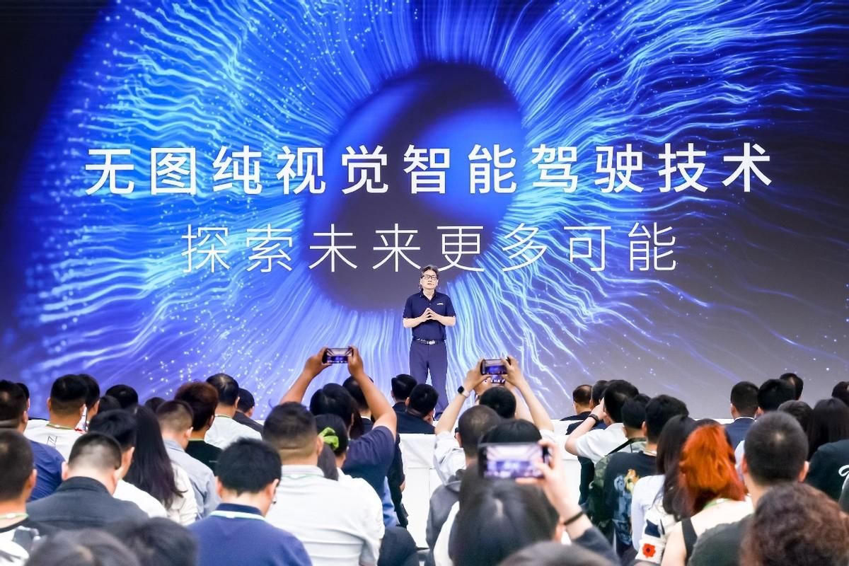 廣汽科技日:全固態電池領先,無圖智駕后年上車
