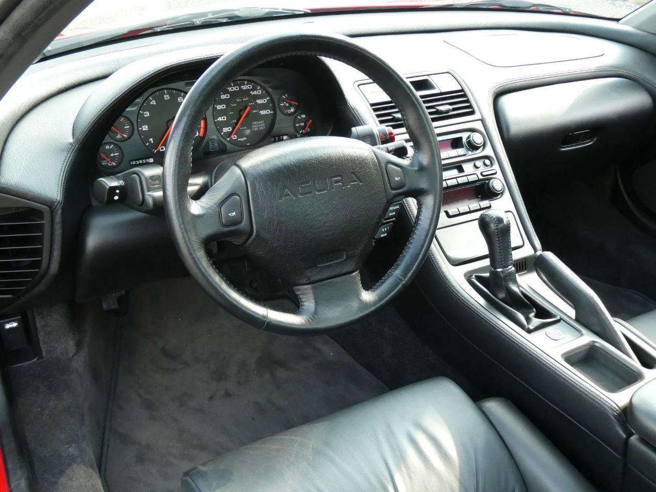 心里有陰影不敢開了?1992年的謳歌NSX 在車庫里被遺忘了30年