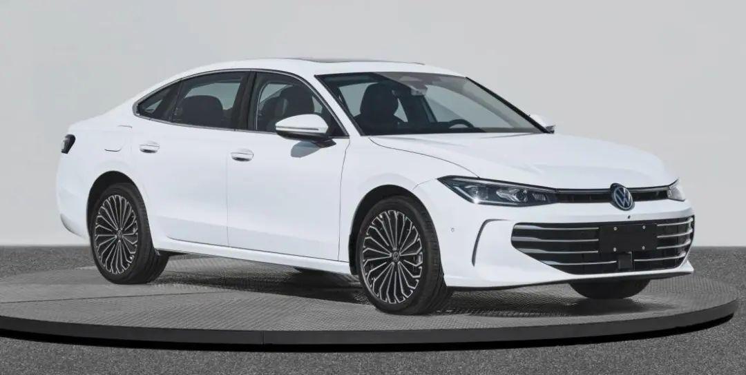 又一波重磅新車曝光,國產豪華轎跑、家用六座SUV全都有!