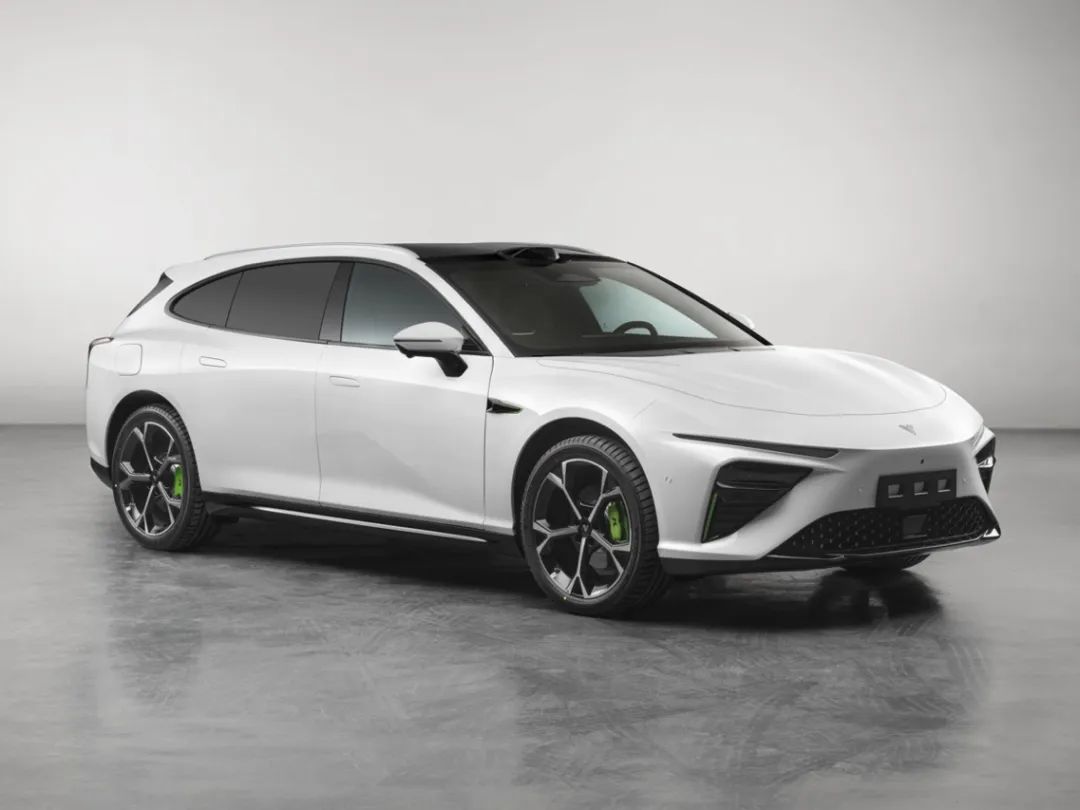 又一波重磅新車曝光,國產豪華轎跑、家用六座SUV全都有!