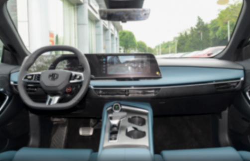 定位中型車,起售價僅11.98萬,MG7這么卷,值得選嗎