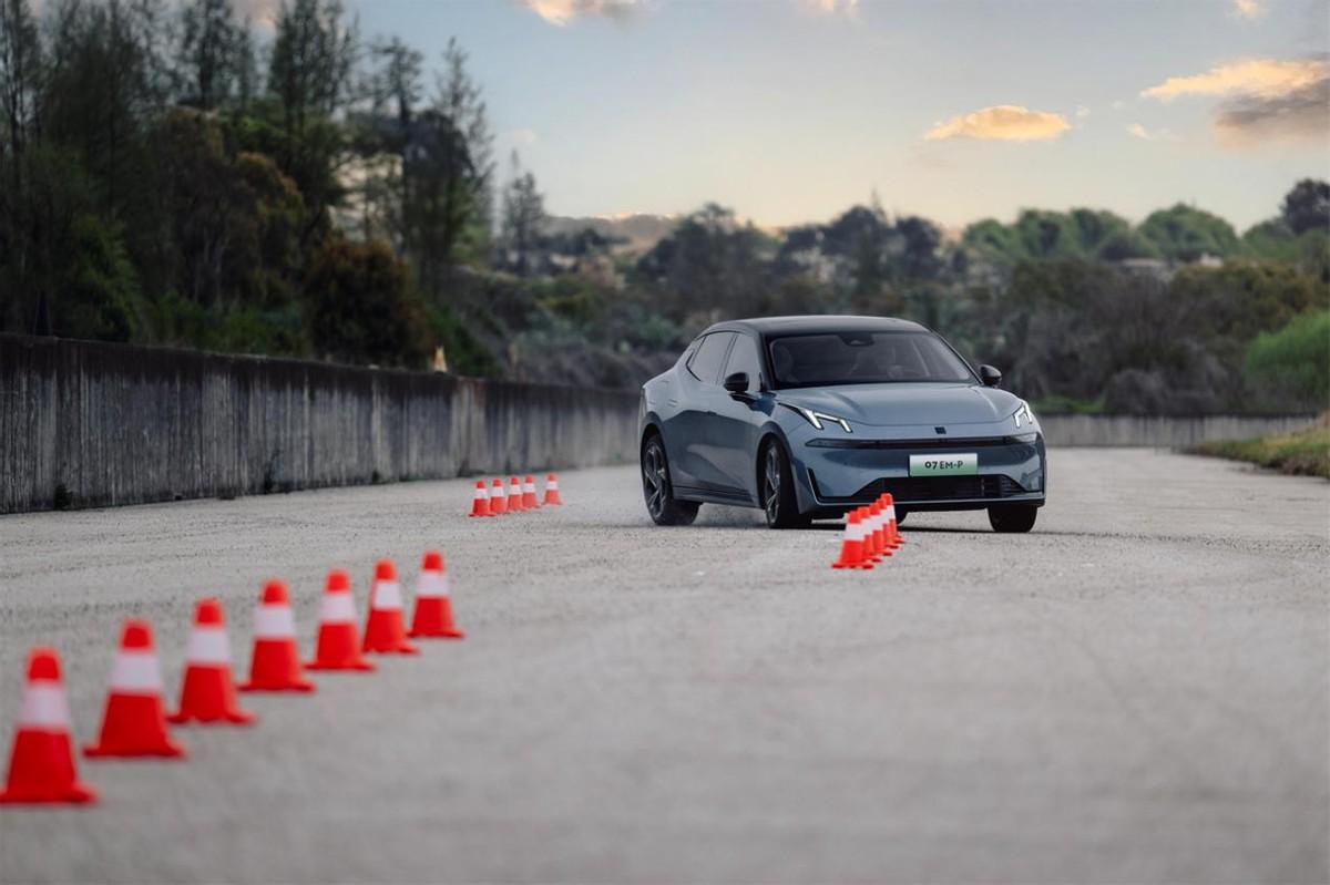 試駕領克07 EM-P:豪華的“駕駛者之車”,可完全取代34C