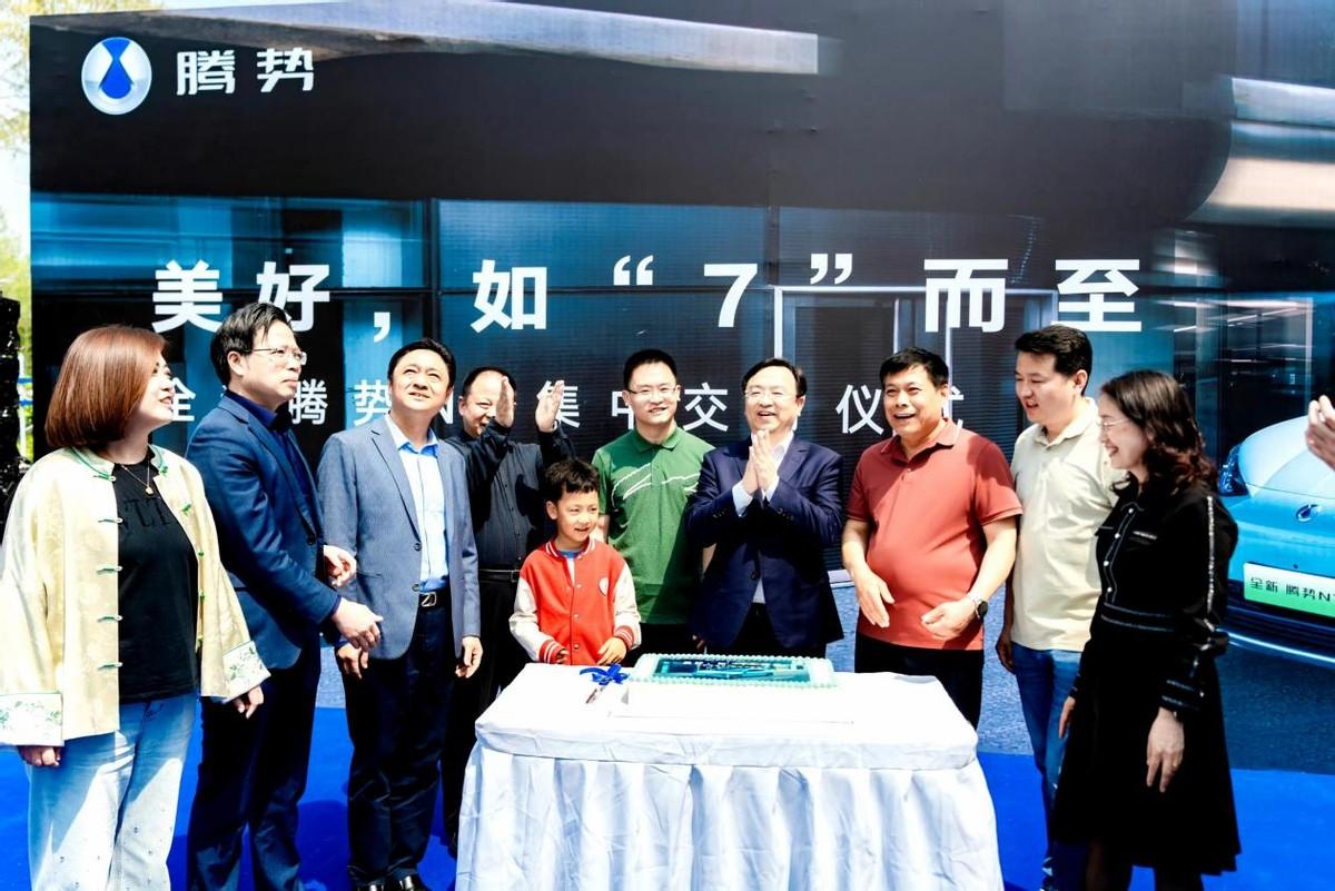 野心藏不住了!比亞迪王傳福走訪縣鄉市場,銷售網絡或將大肆擴張
