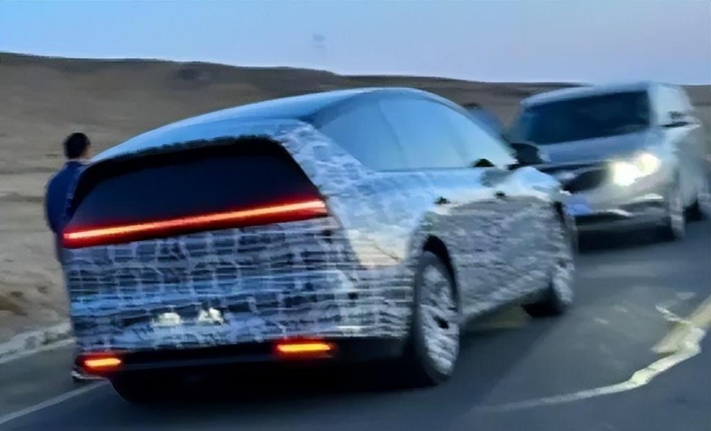 MEGA青春版?理想新車路試諜照曝光