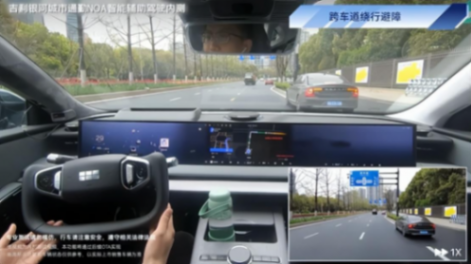 智駕新紀元?吉利銀河城市NOA,真的比人腦快?