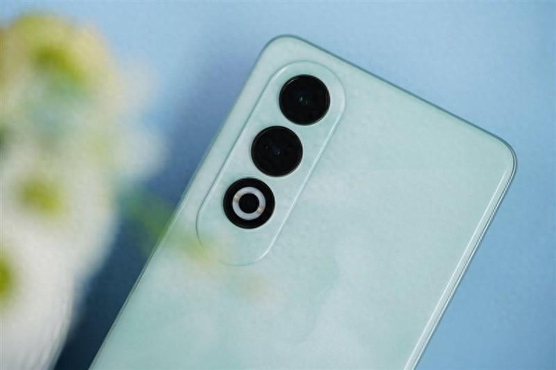 續航秒殺同價位所有手機!OPPO K12評測:5500mAh大電池能用一天半
