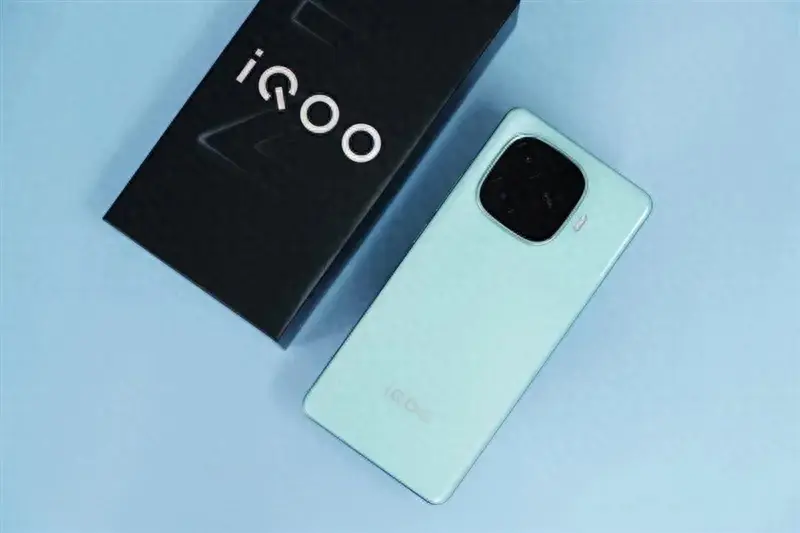 iQOO Z9 Turbo超詳細評測:超級水桶機,游戲和日常體驗感拉滿!