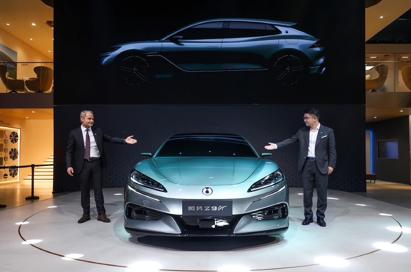 比亞迪亮相北京車展:九款新車引領(lǐng)未來(lái)汽車潮流