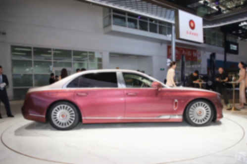 北京車展:紅旗國雅亮相,可選4座+雙色車身,低配就是3.0T混動!