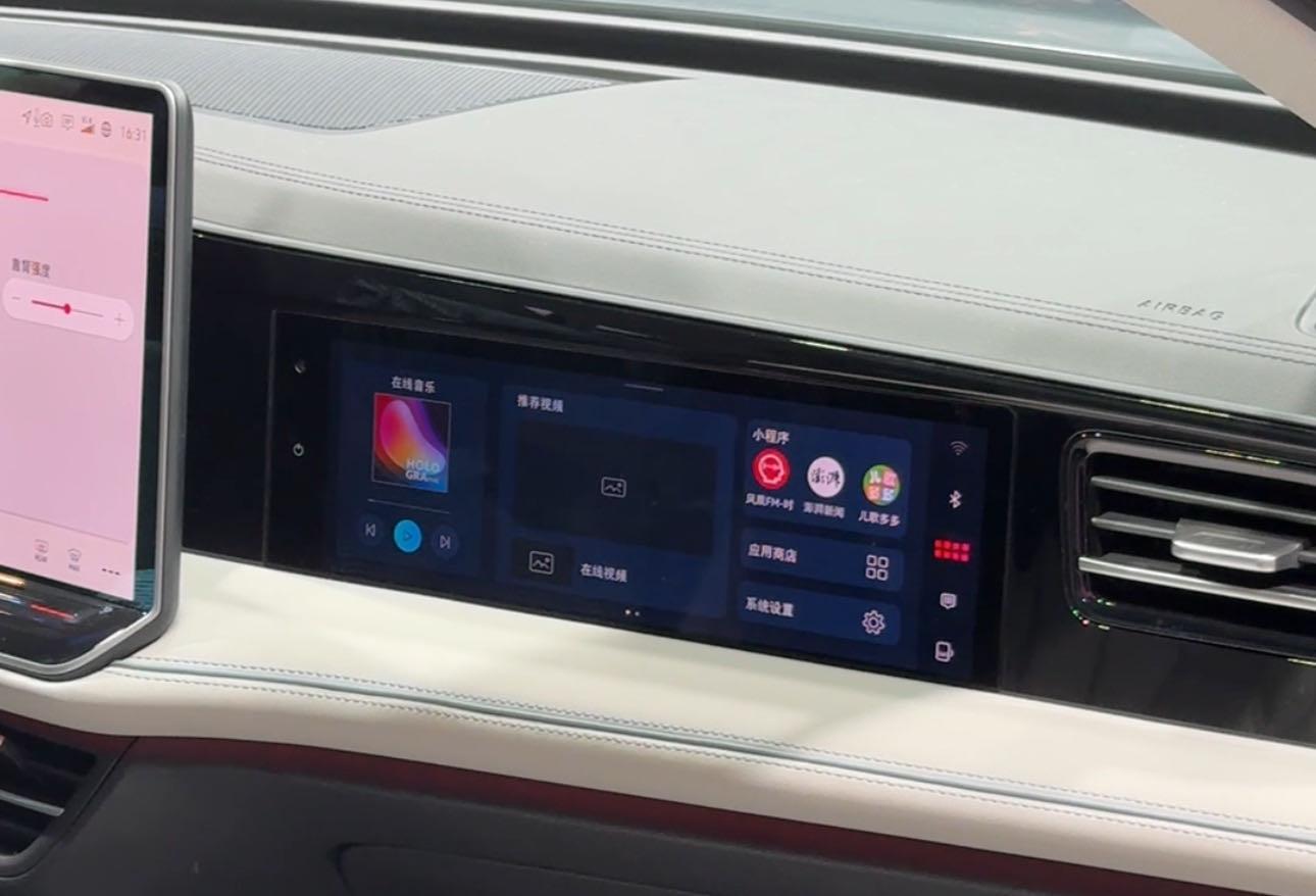 北京車展實(shí)拍新一代邁騰B9,帶副駕娛樂屏和大疆無圖智駕