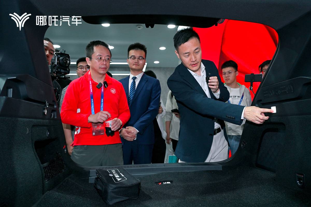 哪吒L怎么能賣這么好?了解以后才知道,這車真不錯(cuò)