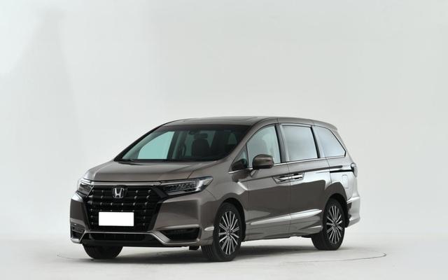 新增智能車機、感應尾門,新款艾力紳27.98萬起售