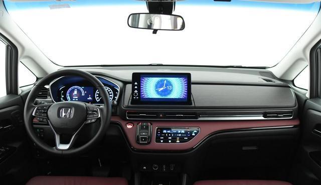 新增智能車機、感應尾門,新款艾力紳27.98萬起售