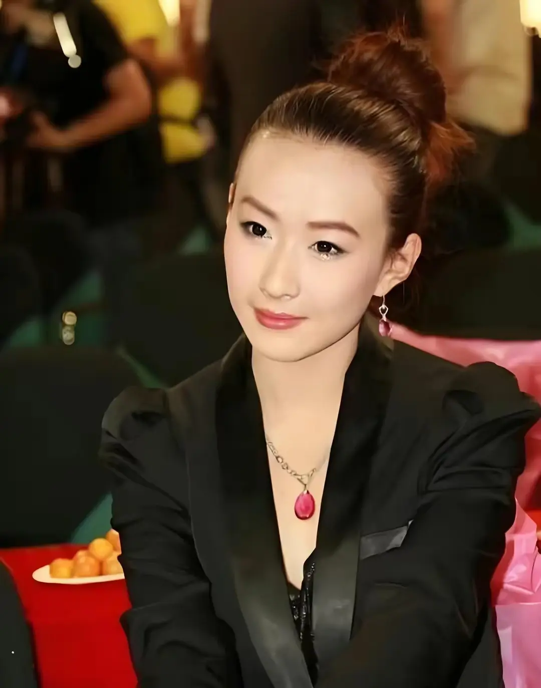 震撼揭秘:中國最美女首富林曉蕓:從10億到8700億的傳奇之路