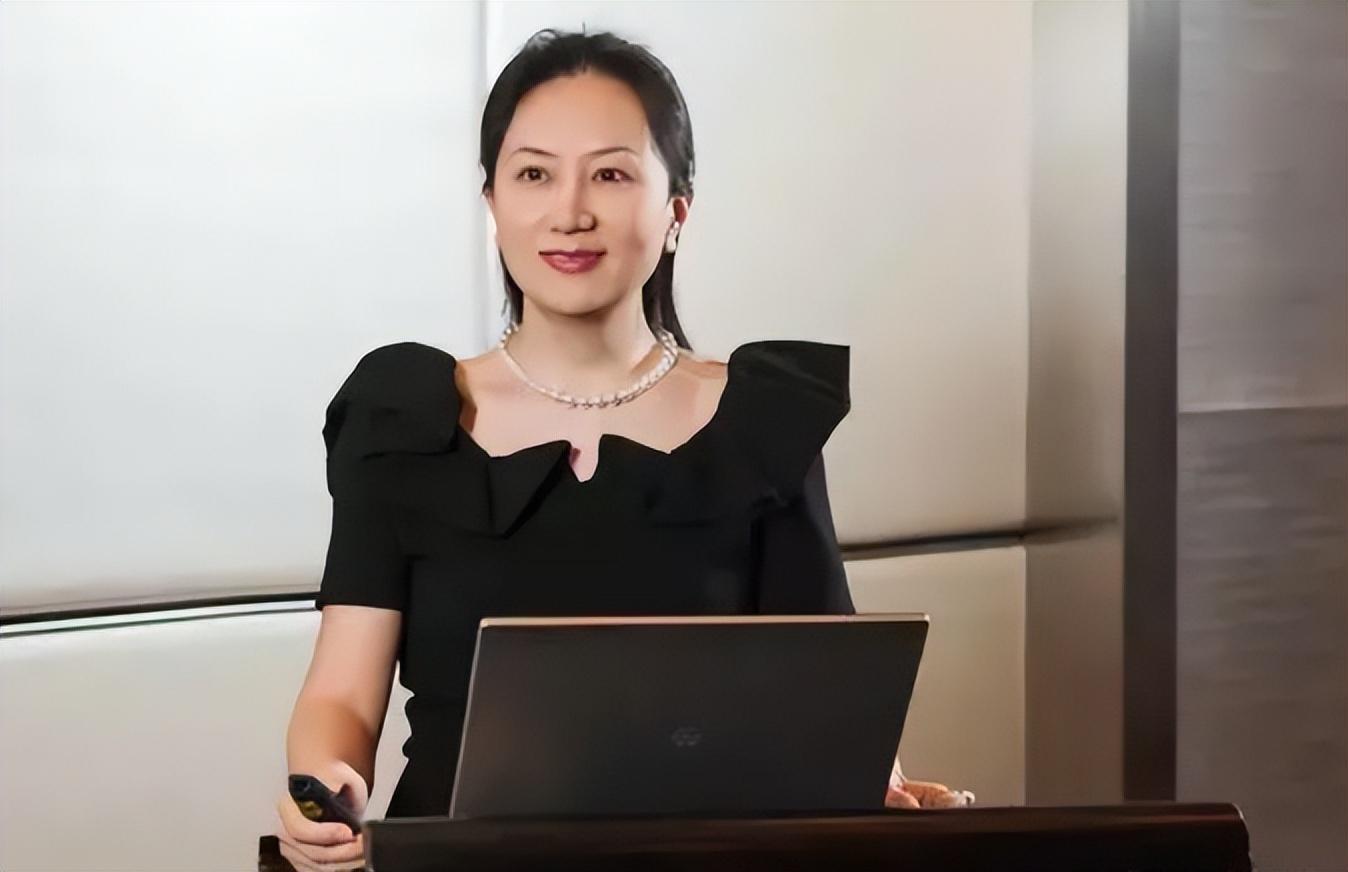 同是任正非的基因,把孟晚舟跟姚安娜一對比,差距這就出來了