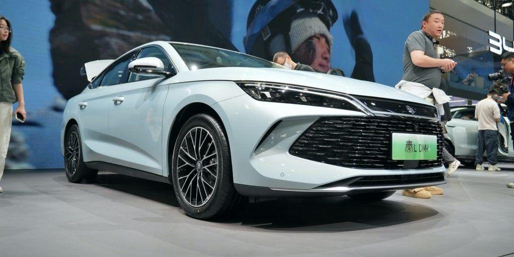 MG7、SU7現場直擊!2024北京車展必看轎車都在這了