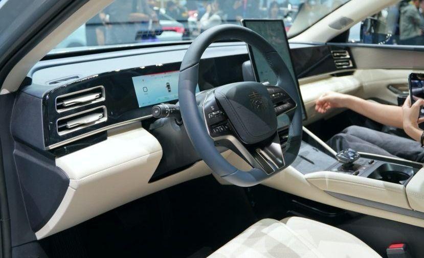 MG7、SU7現場直擊!2024北京車展必看轎車都在這了