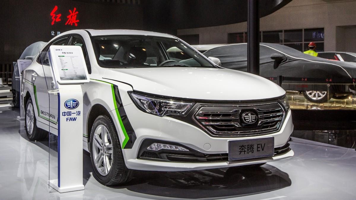新能源汽車滲透率首次過半,取代燃油車成定局?