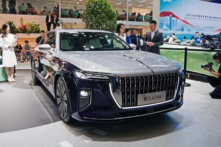 看完蔚來汽車,才知道紅旗H9有多值