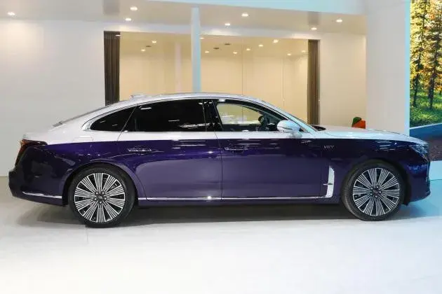 看完蔚來汽車,才知道紅旗H9有多值