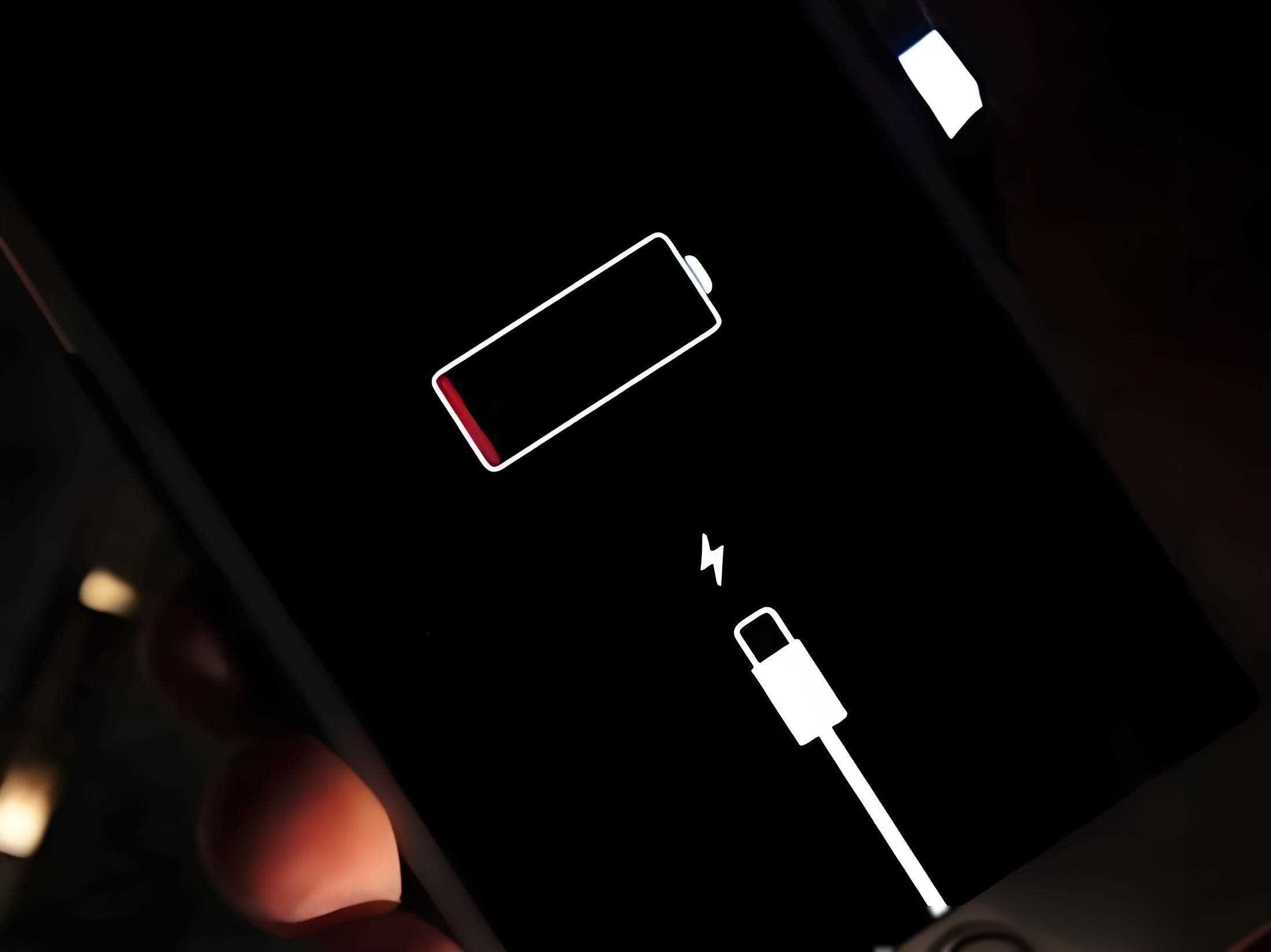 IPhone電量焦慮:一直被“電池健康”誤導,它并非換電池的