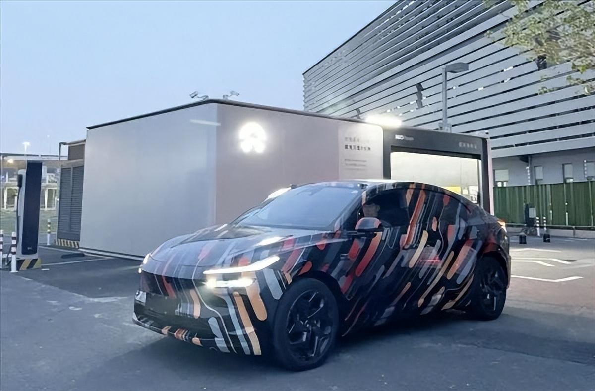 蔚來子品牌首款新車曝光 900V+驍龍8295以下犯上