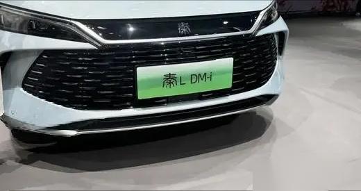 比亞迪“五大轎車”來襲,造型“脫胎換骨”,能否引領新潮流?